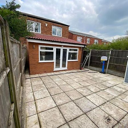 Three Bedrooms House In Windsor Exterior photo